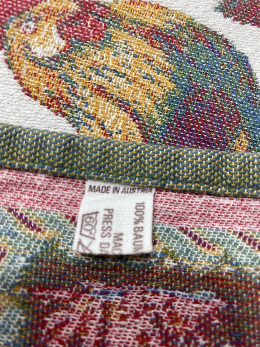 Coperte: Wunderschöner Tischtuch 🌸 – Usato da Opfikon venduto da Luis144 3
