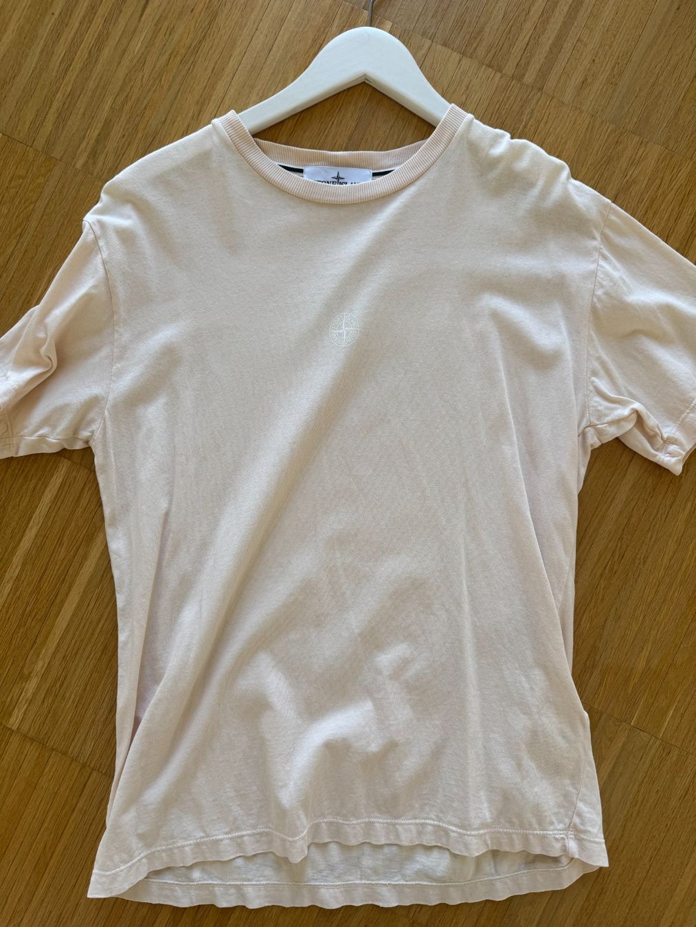 Stone Island T-shirt: Stone Island T-Shirt - Hellrosa Pink – Usato da Münchwilen TG venduto da Androxid 3
