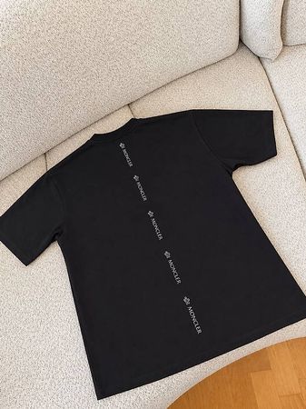 Moncler T Shirt mit Backprint