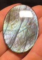 Wunderschönes Labradorit Cabochon von höchster Qualität