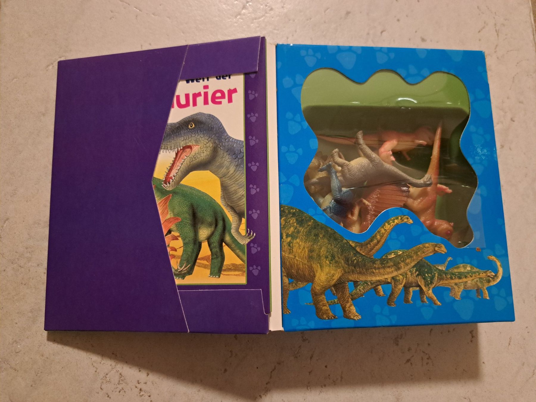 Giocattoli: Buch & Spiel - die wunderbare Welt der Dinos – Usato da Seuzach venduto da nadine.baur84 2