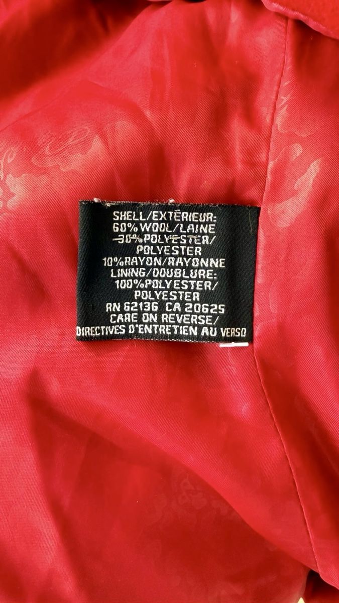 Giacche: GUESS Damen Jacke – Usato da Roggwil BE venduto da and_sl26 4
