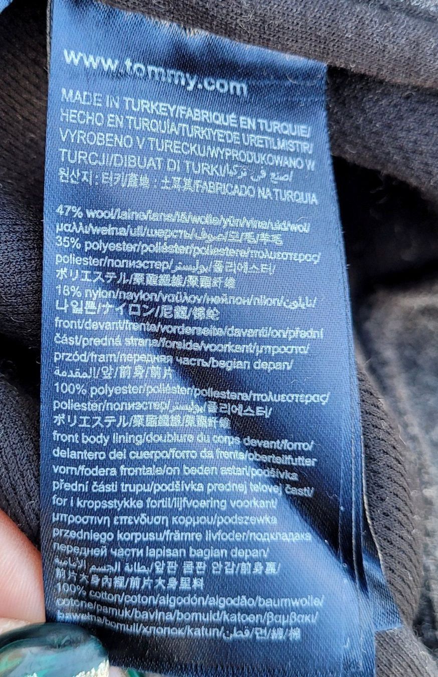 Tommy Hilfiger Kleiderpakete: Tommy Hilfiger Jeans + Jacke Gr. L Herr – Gebraucht aus Füllinsdorf von Sunnebliemli7 4