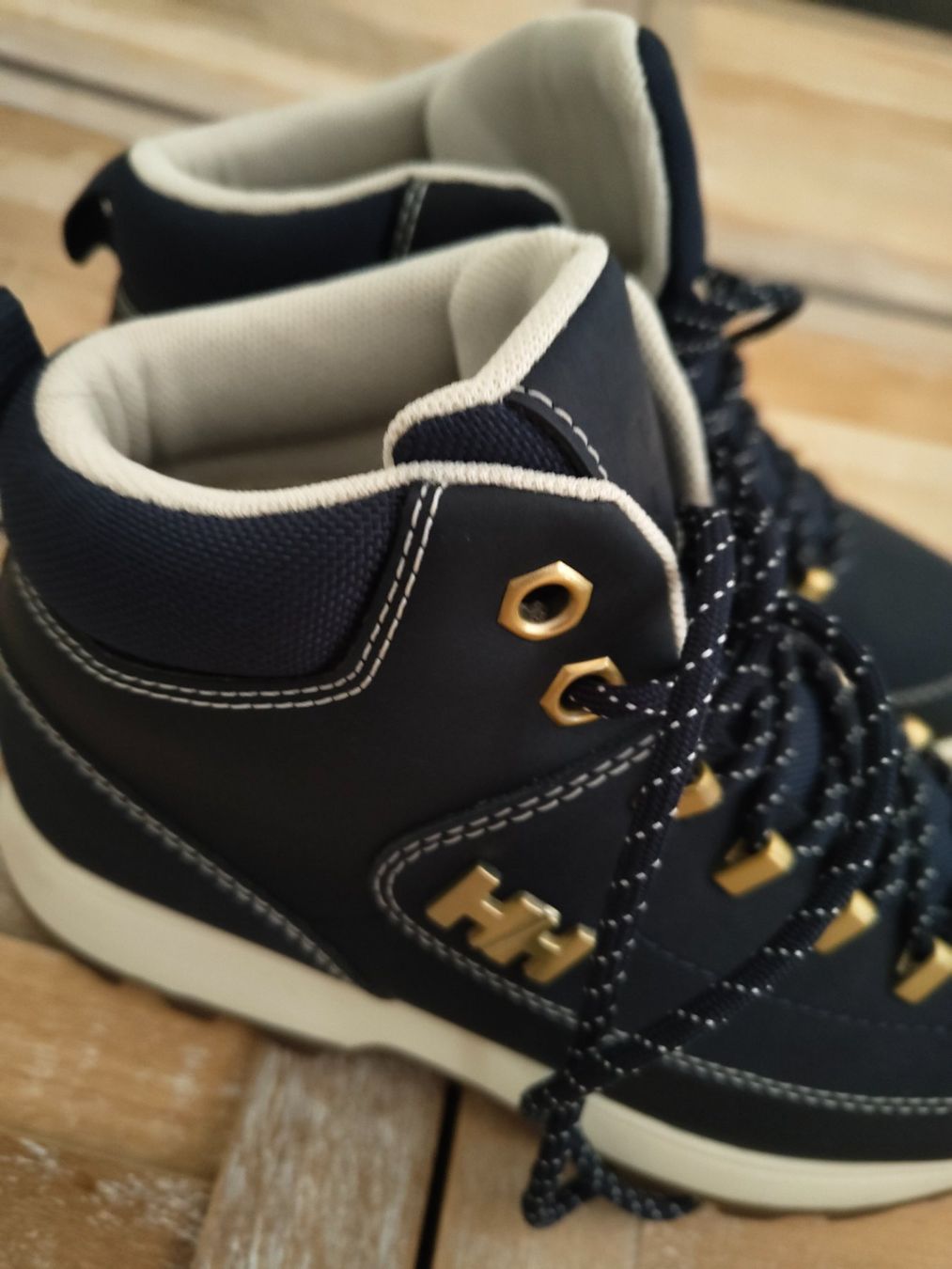 Helly Hansen Scarpe da donna: Bottes – Nuovo (secondo la descrizione) da Grand-Lancy venduto da ana_7y2f 3
