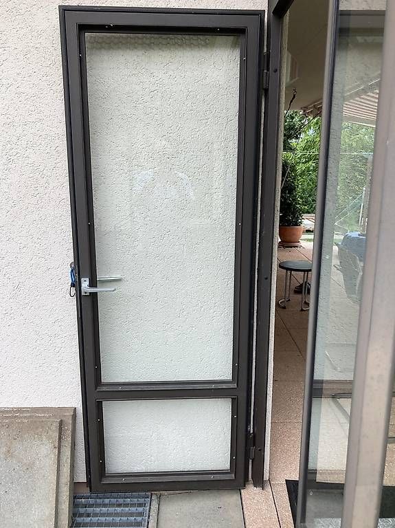 Porte: Stahltüre mit Verglasung, 200x72 cm – Usato da Uetendorf venduto da Bruch54
