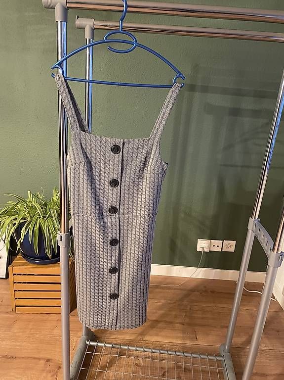 Vestiti: Damenkleid – Usato da Roggwil BE venduto da con_8khh