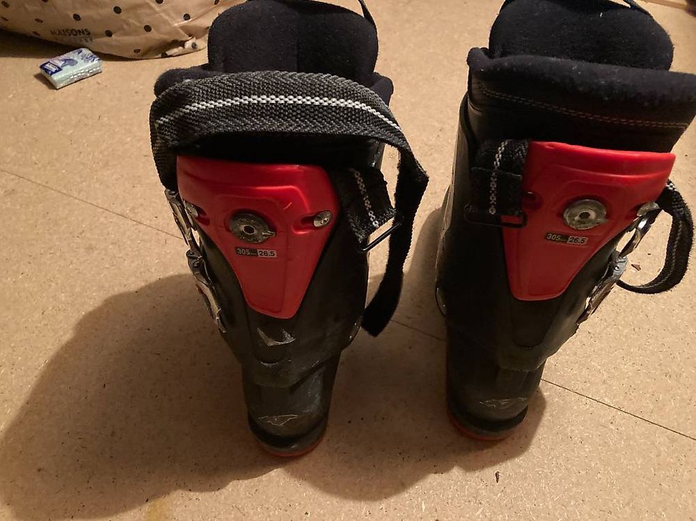 Chaussures garçon: Kinderskishuh Nordica 40 / 26,5 / 305mm – D'occasion à Löhningen par leoleu1973