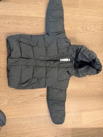 Winterjacke dunkelgrün  104