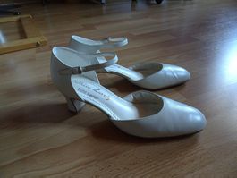 Hochzeitsschuhe White Lady