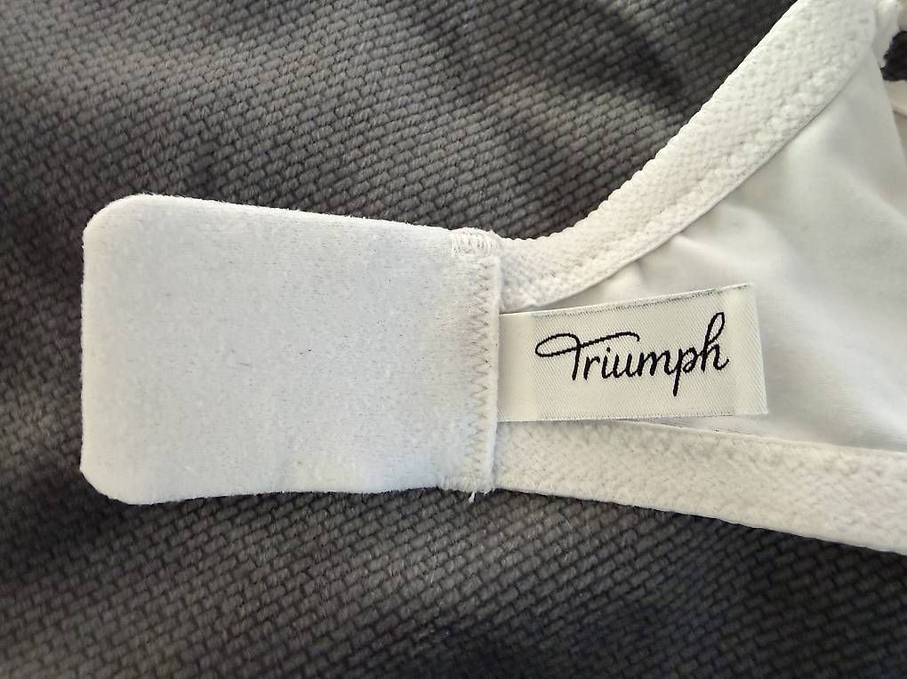 Triumph Sonstige Unterwäsche: Soutien-gorge Triumph 80 C – Neu (gemäss Beschreibung) aus Colombier NE von Nikkon 1