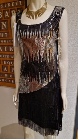 Pailettenkleid mit Fransen für Fasching, Partys,  Gr. 36 S/M