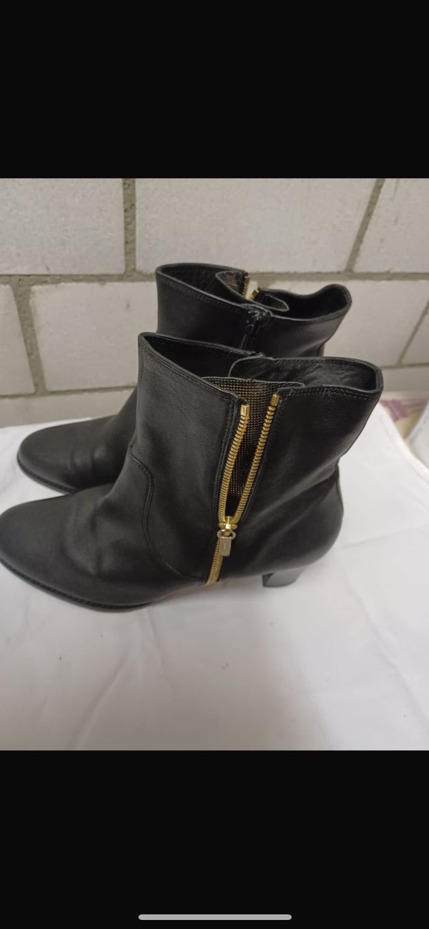 Scarpe da donna: Hassia Stiefeletten – Usato da Laupen ZH venduto da Elti2017 1
