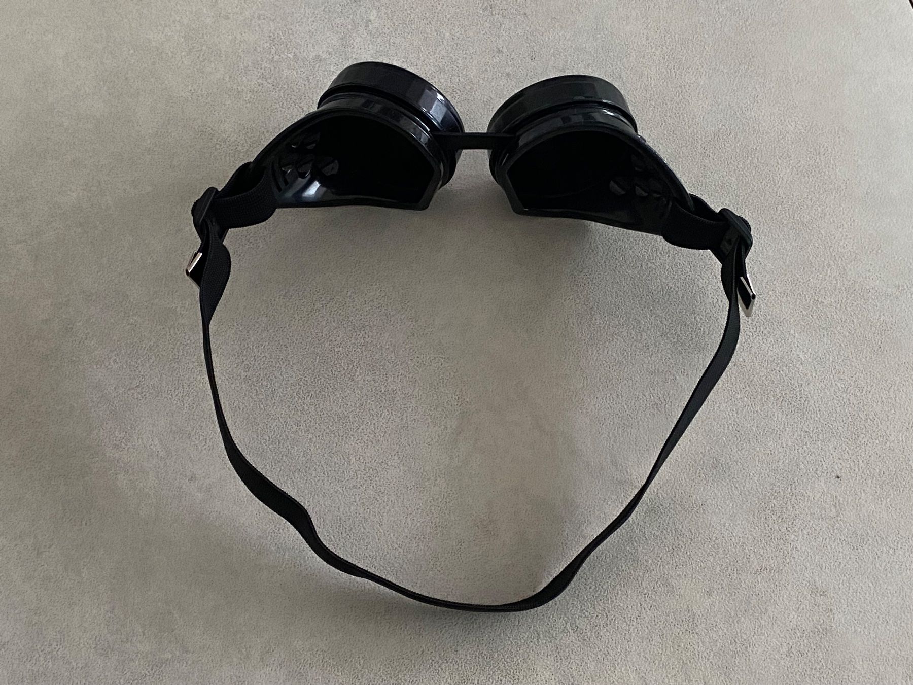 Brillen & Gläser: Steam Punk Brille schwarz – Neu und originalverpackt aus Spreitenbach von Brockiland-Flohmarkt 4