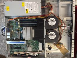 Intel Server 1HE, S3420GPLX, 4GB, Xeon X3440, 2.6 GHz