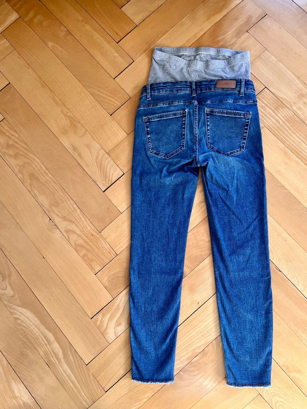 Only Jeans: Umstandshose – Usato da St. Gallen venduto da luz_j8s7 1