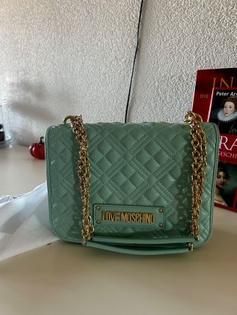 Love Moschino Tasche hellgrün gesteppt gebraucht Zustand