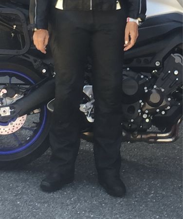 Motorradhose Leder Damen Gr 40, mit Gürtel, wenig getragen