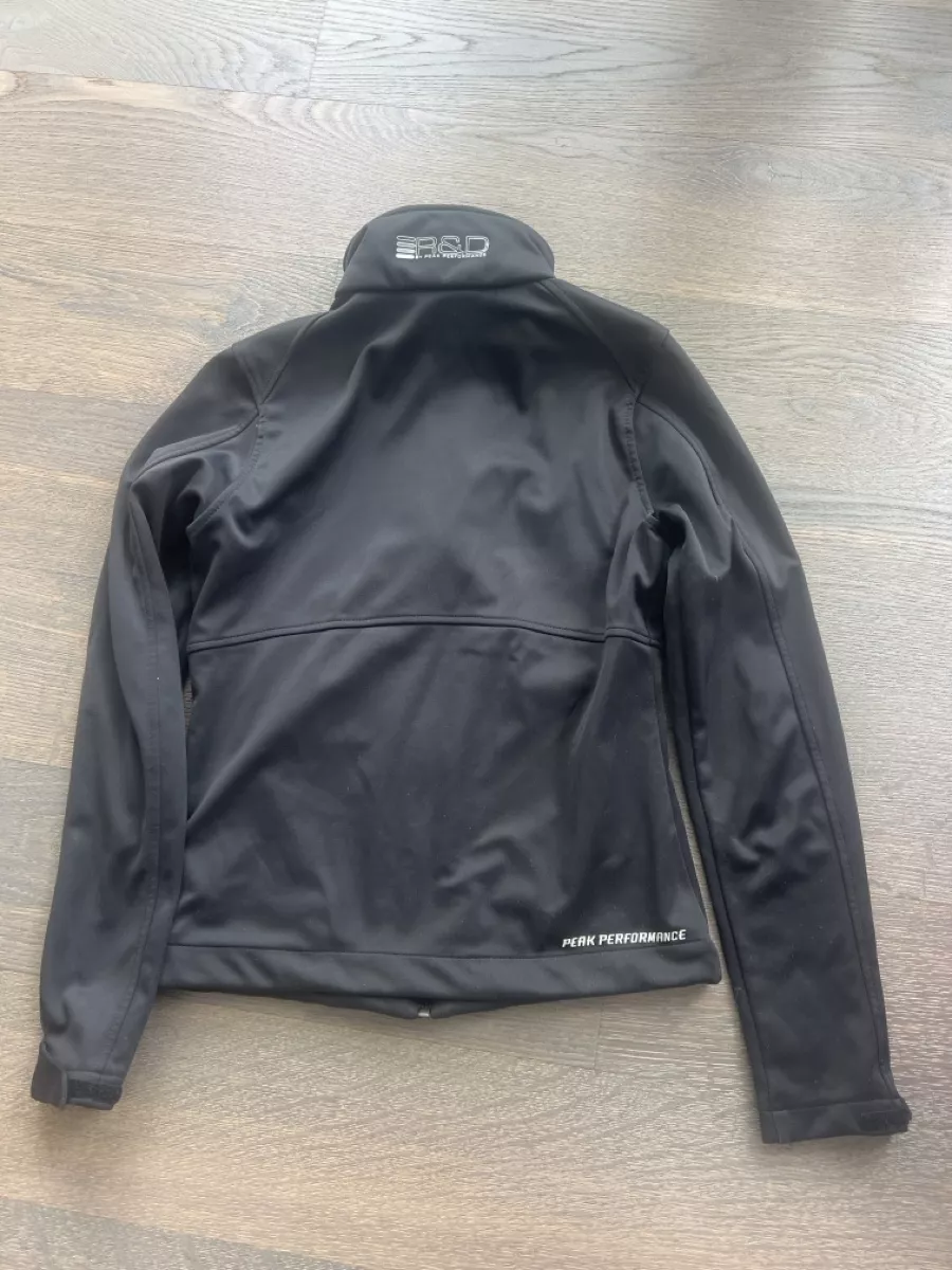 Peak Performance Jacken: Peak Performance Softshelljacke Gr. XS – Gebraucht aus Uetikon am See von Sarahm76 5