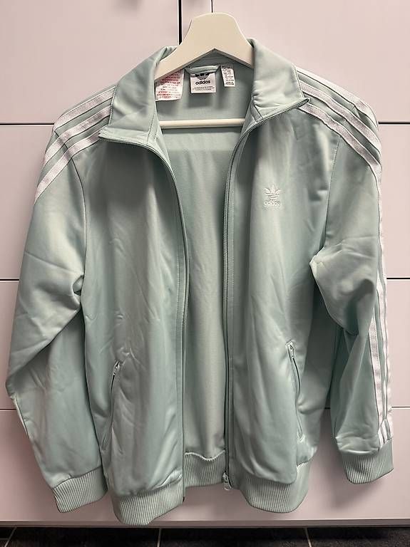 Jacken: Adidas Jacke MINT – Gebraucht aus Sissach von mojo23