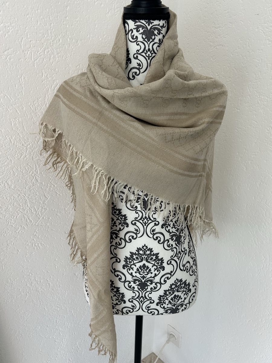 Gucci Foulards, Tücher & Schals: Sciarpa GUCCI – Neu (gemäss Beschreibung) aus Locarno von Matic04 3