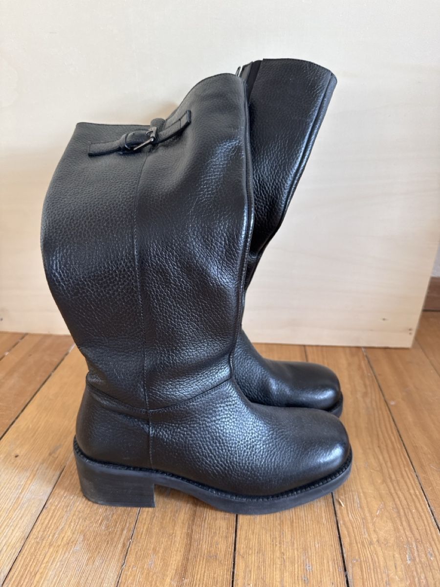 Damenschuhe: Cool boots  – Gebraucht aus Männedorf von Clearskies