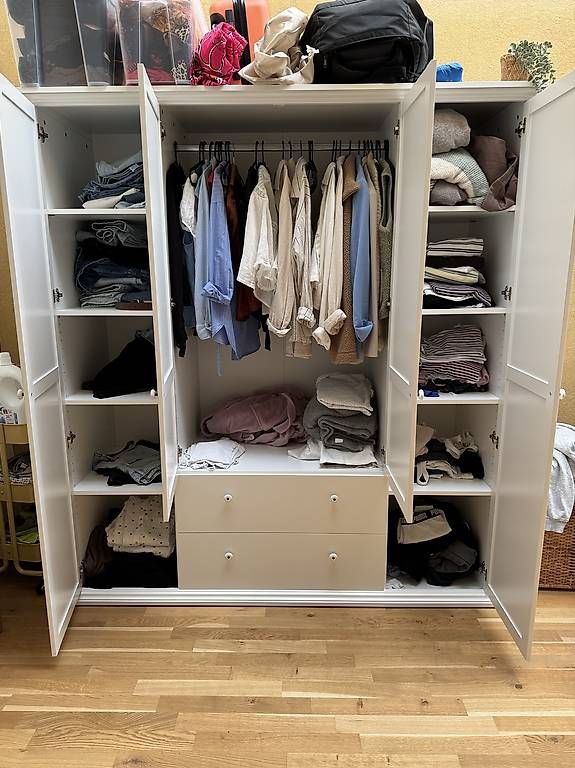 Schränke: Kleiderschrank  – Gebraucht aus Wangen b. Olten von fab_28yp 1