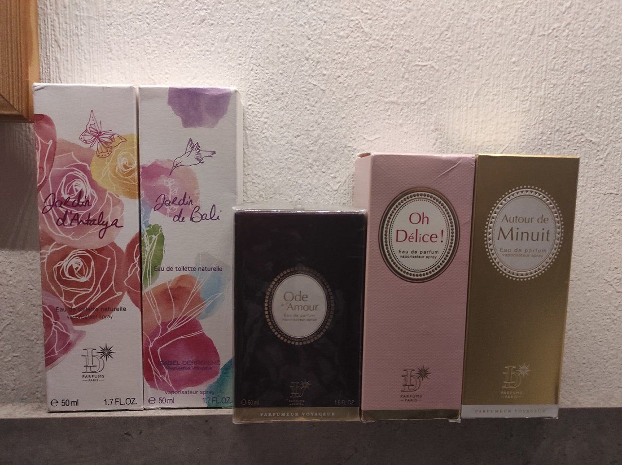 Profumi & Eau de Toilette: 5 parfums pour femme en LOT – Nuovo e nell'imballaggio originale da Renens VD venduto da cla_7zv5