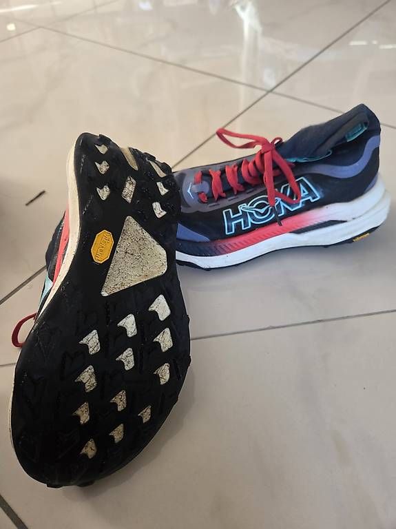 Scarpe da uomo: Hoka Tecton3 38 – Usato da Torricella venduto da pao_m8rf 1