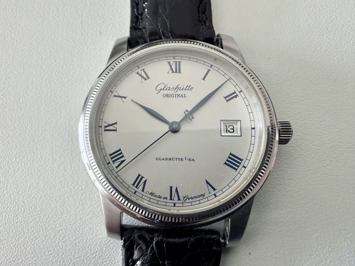 Glashütte Uhren: GLASHÜTTE Original Senator Automatic Date, New Alligator str – Gebraucht aus Le Mont-sur-Lausanne von LycaGallery 1