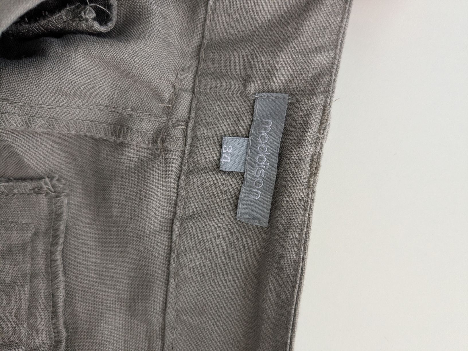 Maddison Hosen: Damen Hose beige Grösse 34 Leinen  – Gebraucht aus Rorschach von olg_5qq2 5