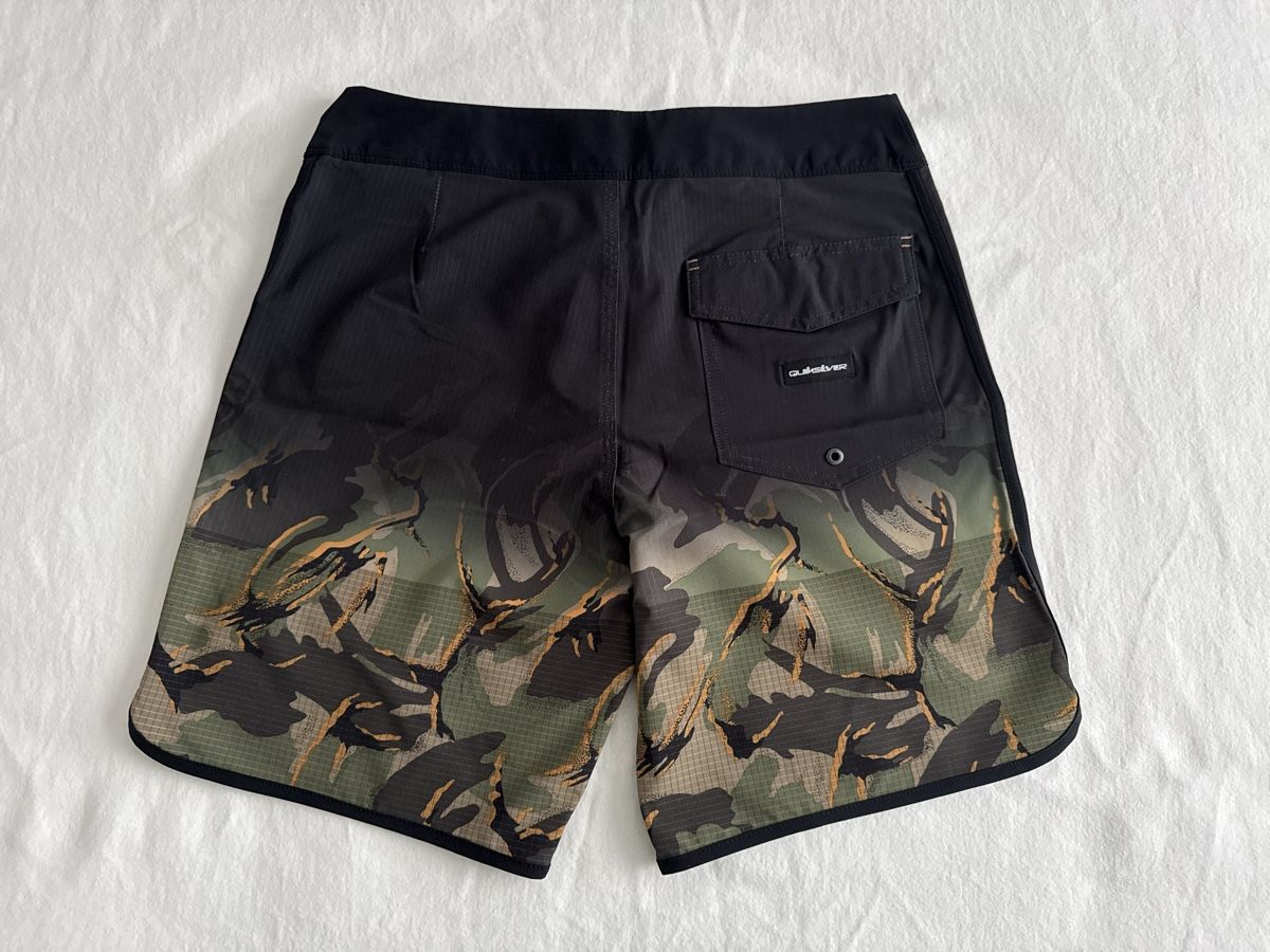 Quiksilver Costumi da bagno: Maillot de bain QuickSilver taille 31 – Usato da Neuchâtel venduto da kedac 1