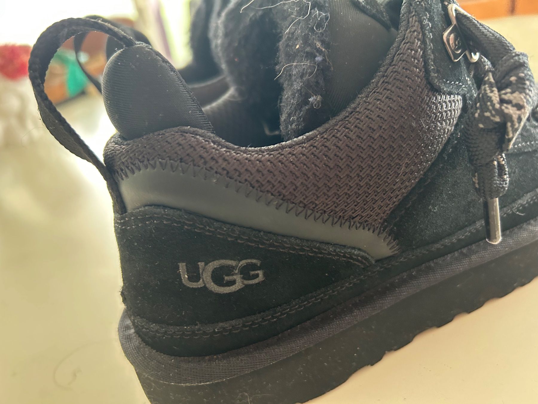 Ugg Chaussures femmes: UGG Lowmel schwarz – D'occasion à Schüpfen par Anjah 2