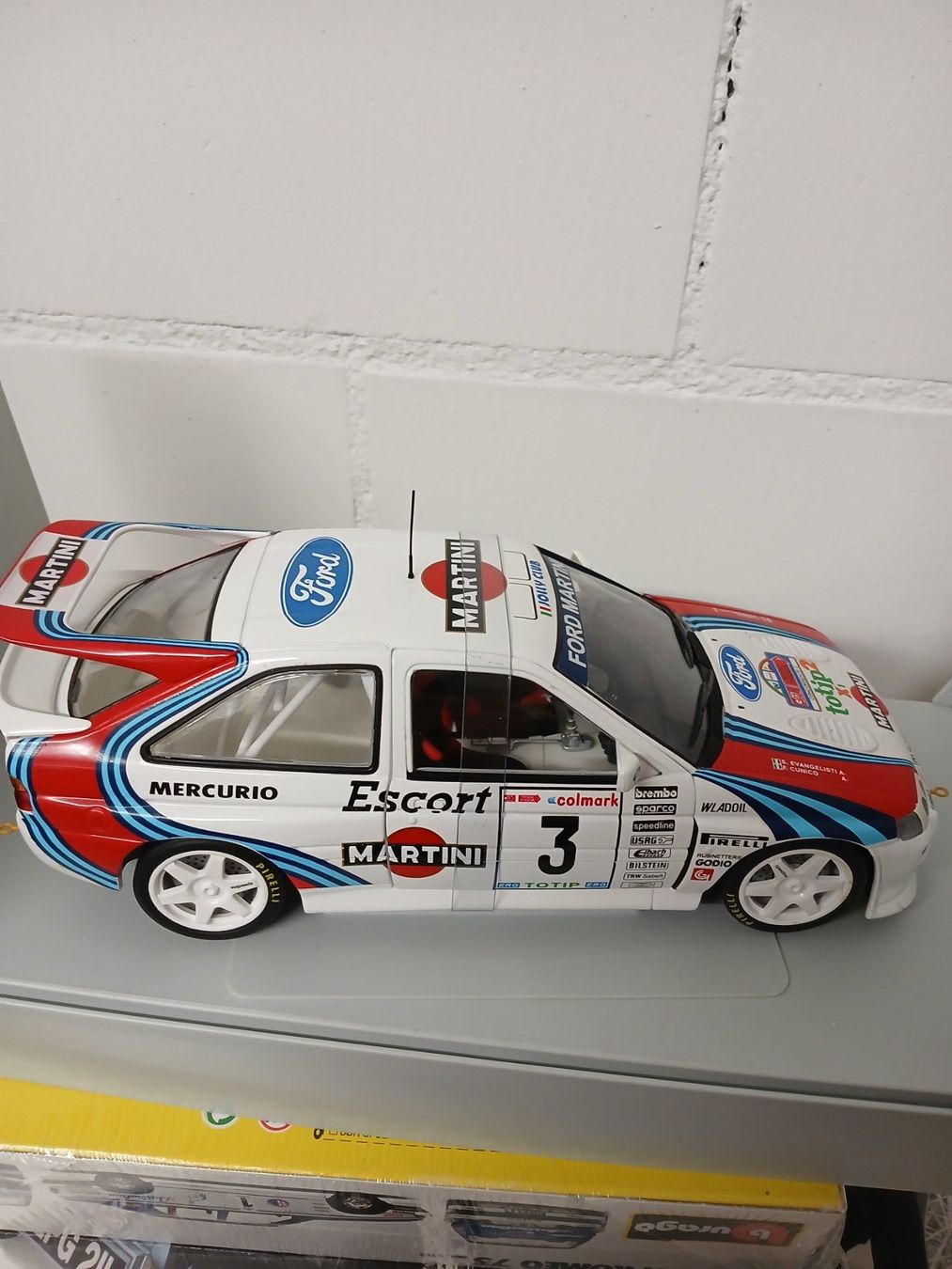 UT Models Modellautos: UT Models 1:18 Ford Escort RS Cosworth Martini – Gebraucht aus Winterthur von alfagetevau1970 1