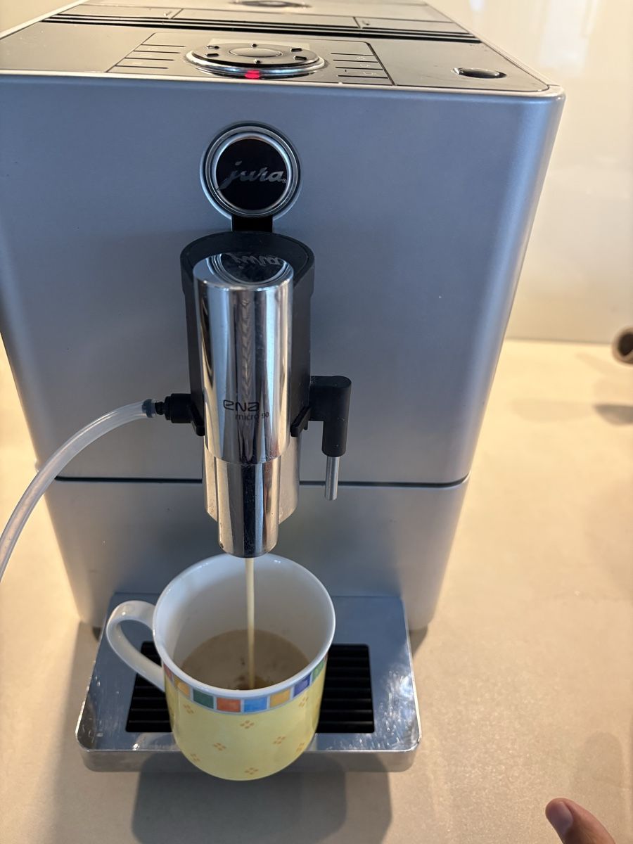 Jura Kaffeemaschinen & Espressomaschinen: Jura Ena  90 – Gebraucht aus Wollerau von AMJones 3