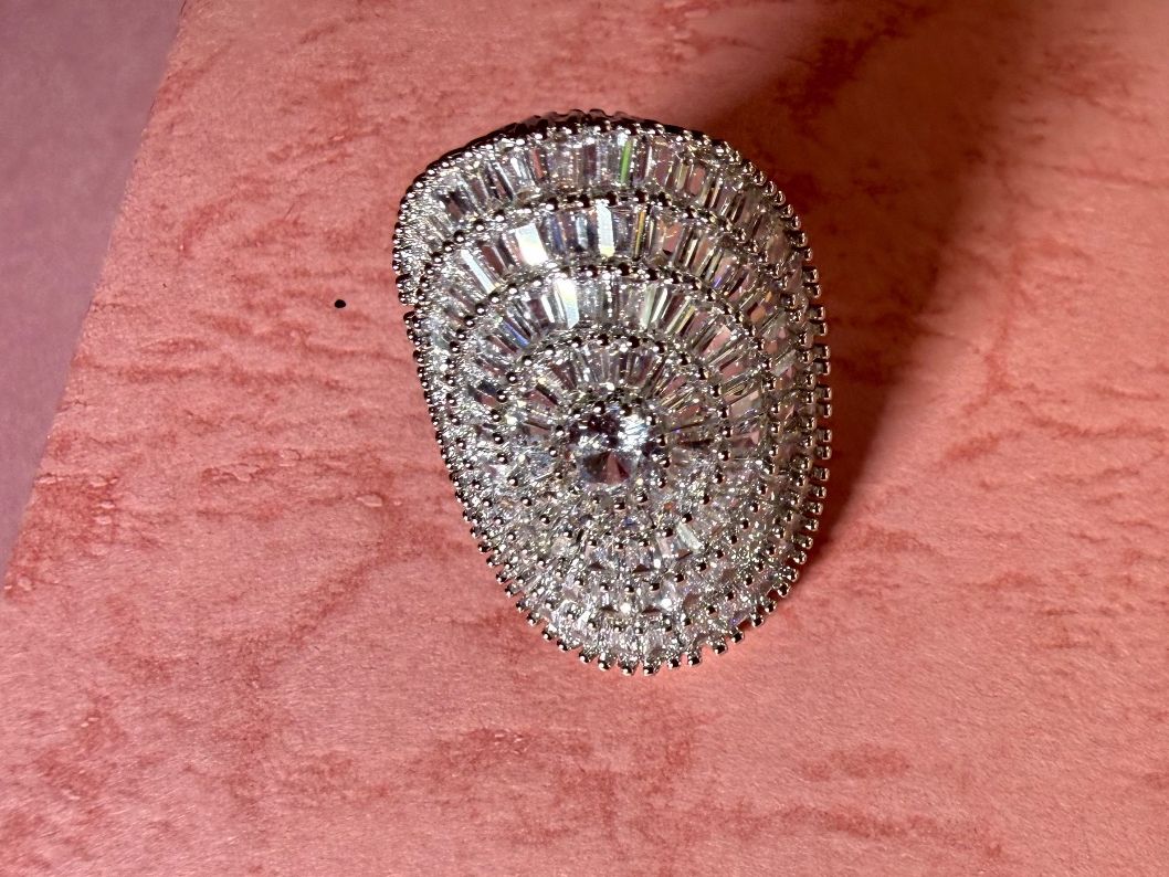 Anelli: Bague ovale zirconium blanc – Nuovo e nell'imballaggio originale da St-Maurice venduto da Sandrinette123 2