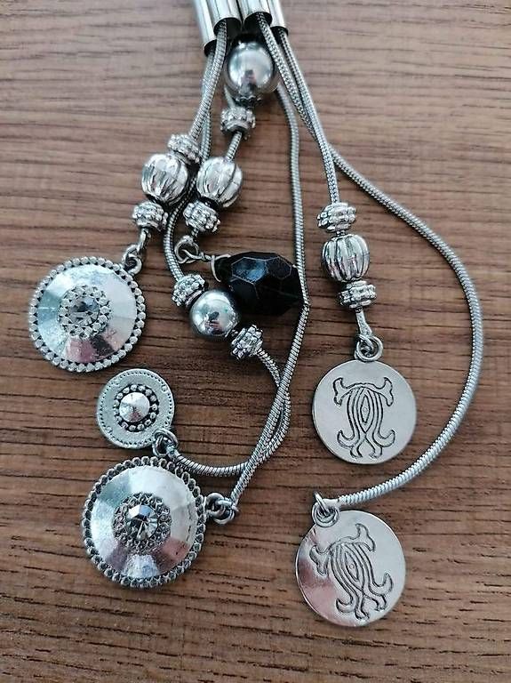 Ketten: Halskette Modeschmuck mit vielen Anhängern – Gebraucht aus Nänikon von Manta87 2