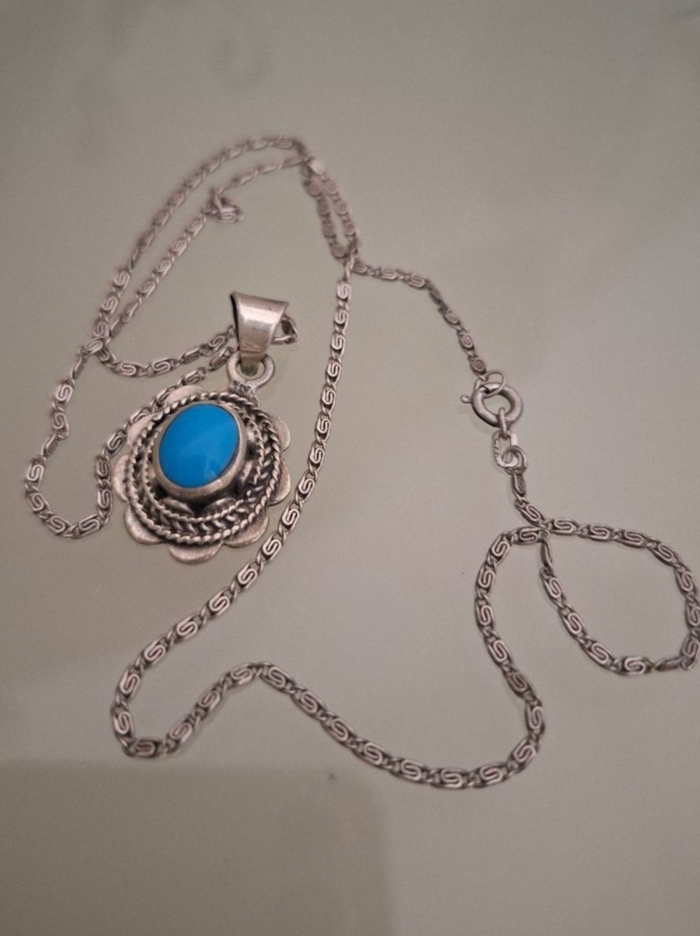 Catenine: Antike Kette mit.blauem.Stein Silber 925 – Usato da Kerzers venduto da ExpressoTerreno