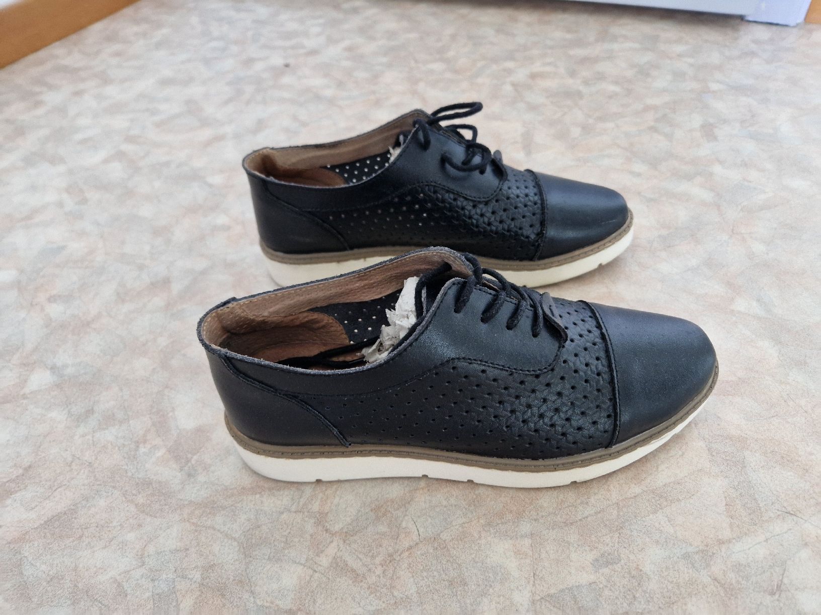 Scarpe da donna: Leder Schuhe Gr.38 – Usato da Triengen venduto da KittyKat6 2