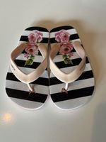 Dolce & Gabbana flip flops