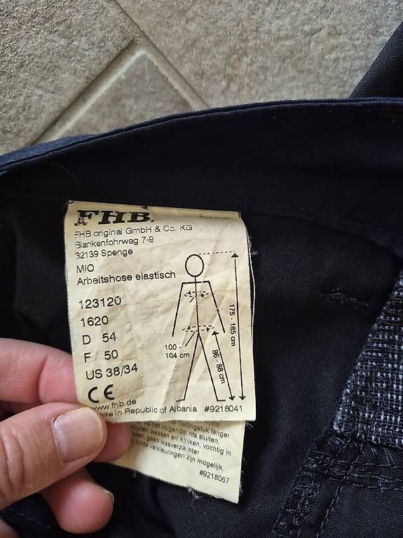 Pantaloni: Leichte FHB Arbeitshose 54 – Usato da Volken venduto da Mineralwasser13 2