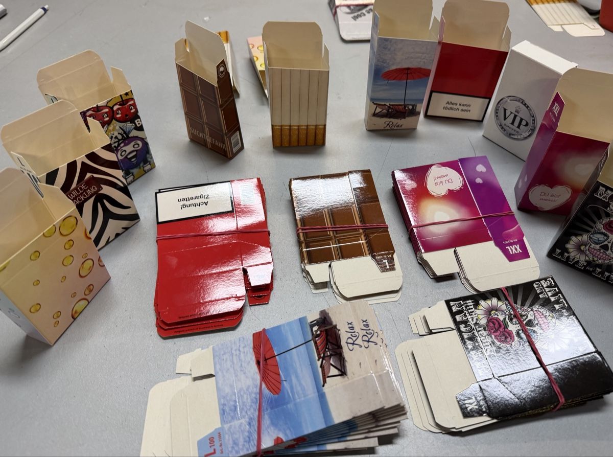 Sonstige Tabakwaren: Diverse Zigaretten Etuis Sammlung, Neu – Neu und originalverpackt aus Interlaken von Skandalpreis 1