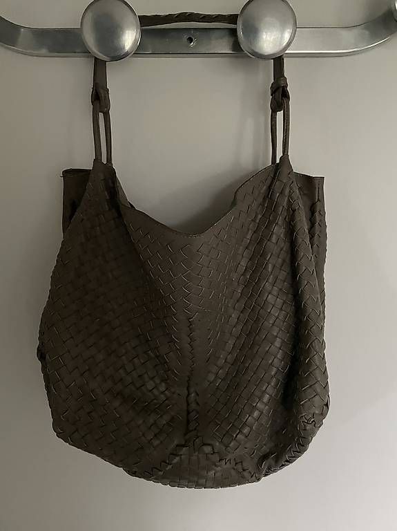 Sacs femmes: Leder Handtasche  – D'occasion à Wallisellen par mgb40