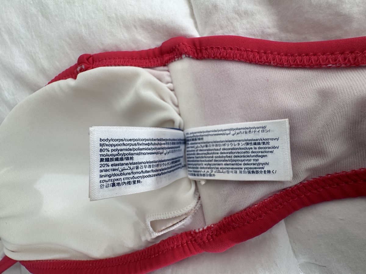 Tommy Hilfiger Badekleider & Bikinis: Bikini Set Tommy Hilfiger Red Bandeau Top – Gebraucht aus Zürich von Tanja_G88 2