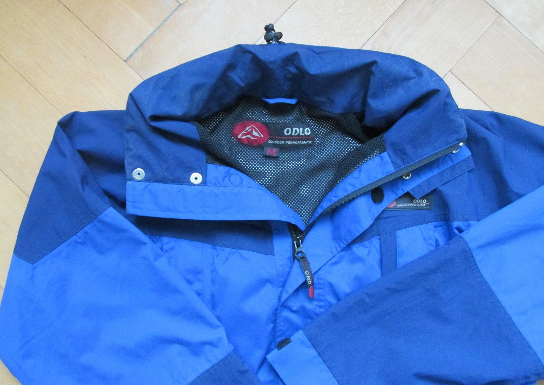 Odlo Jacken: Windjacke / Regenjacke von ODLO / Grösse M – Gebraucht aus Winterthur von mat_q5d5 6