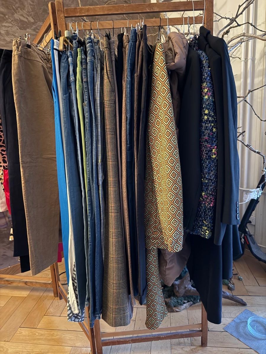Lotti di vestiti: Kleider und Accessoires  – Usato da Zürich venduto da ben_tz2b 6