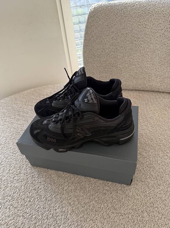 New Balance Scarpe da uomo: New Balance Sneaker 1000 – Usato da Dietikon venduto da Prelovedpearls