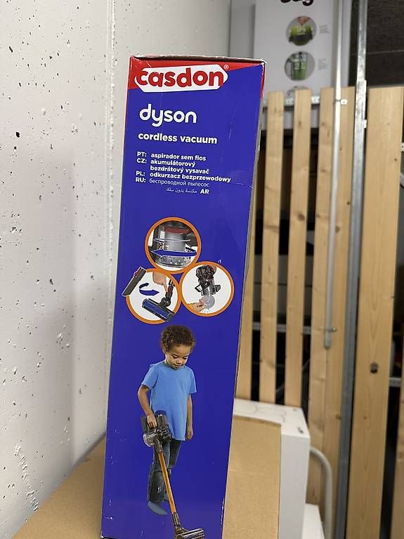 Spielzeuge: Dyson Staubsauger Spielzeug – Gebraucht aus Unterkulm von lulfaca 1