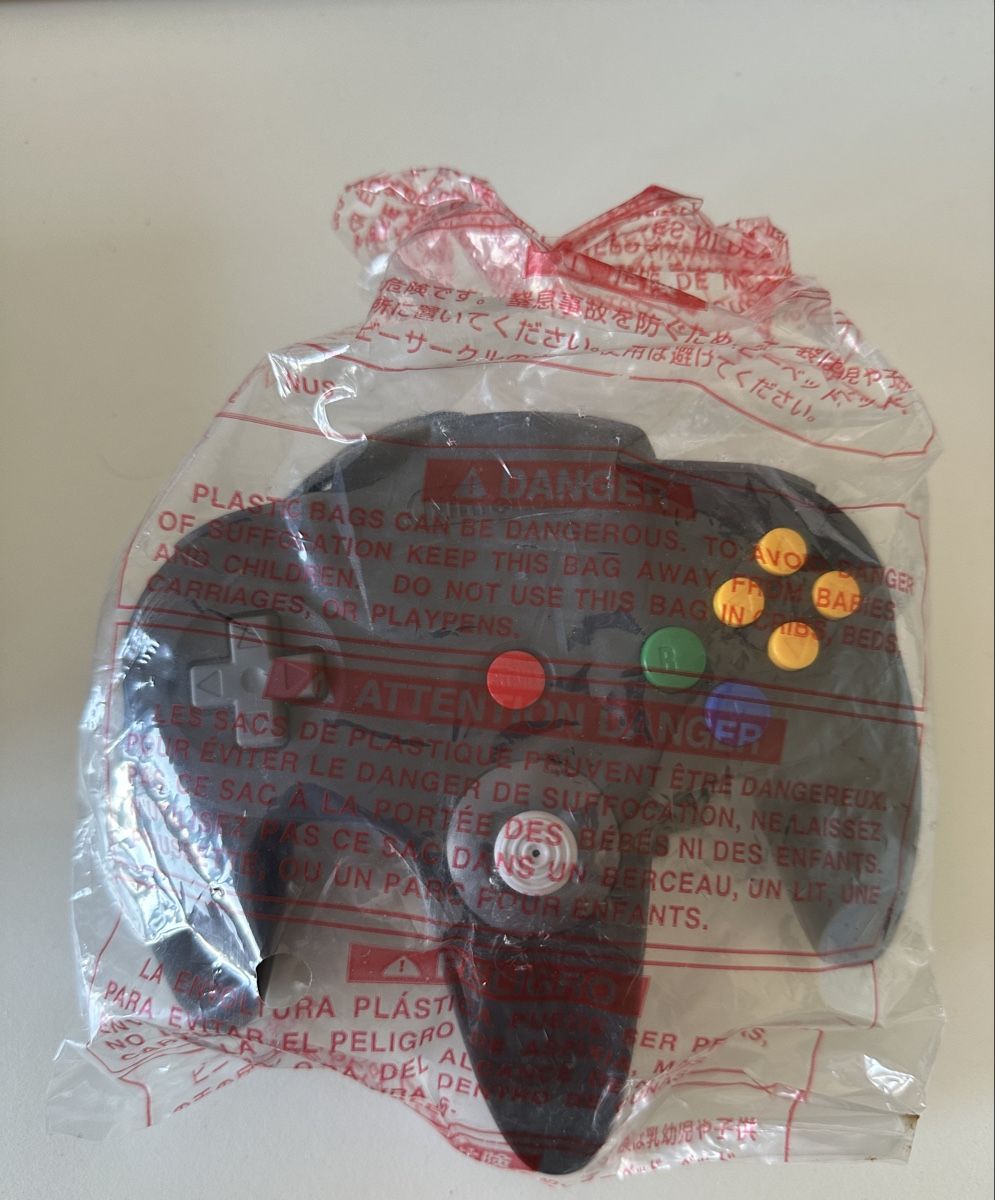 Nintendo Manettes: Nintendo 64 Controller Schwarz OVP (unbenutzt!) – Neuf (Voir description) à Oberengstringen par sasej 2