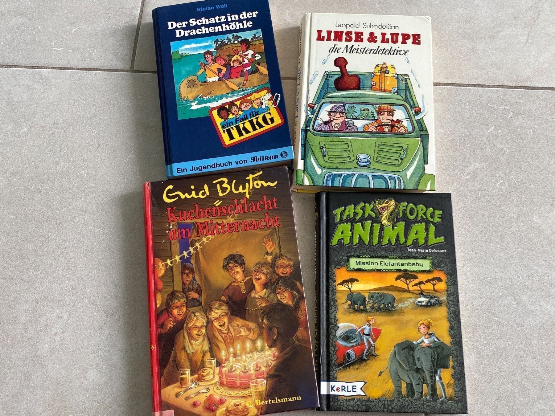 Bücher: 4 Bücher – Gebraucht aus Rüti ZH von Kiwi02