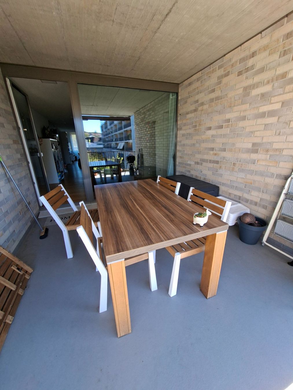 Tavoli: (Balkon-)Tisch mit 4 Stühlen – Usato da Liebefeld venduto da fio_xf7g